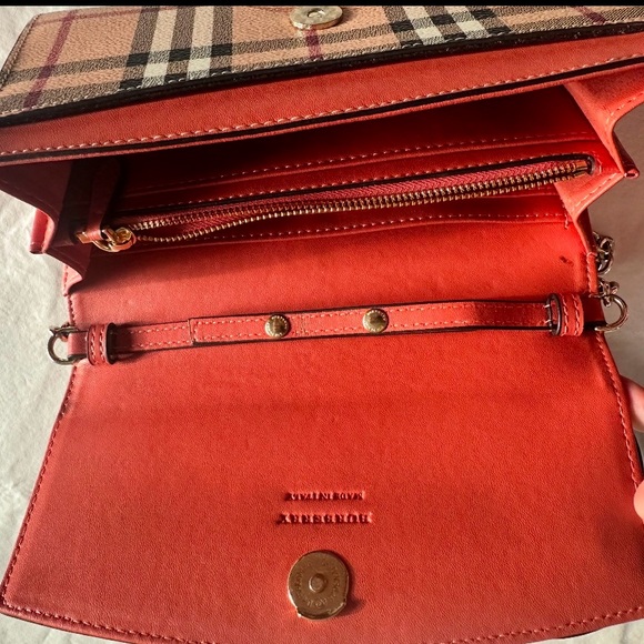 Authentic Burberry Crossbody - Picture 4 of 5
